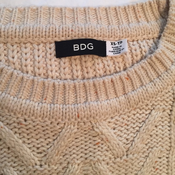 Cream Oversized Chunky Cableknit Sweater XS - Picture 3 of 3