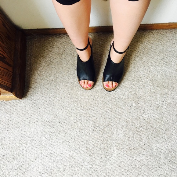 ❤SOLD Free People Leather Wedge - Picture 3 of 4