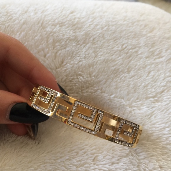 Geometric rhinestone bangle - Picture 3 of 3