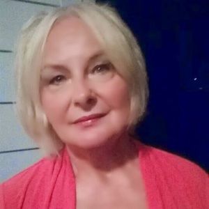 Meet your Posher, Alicia