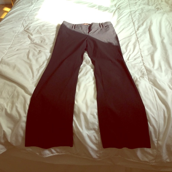 The Limited Exact Stretch bootcut pants, size 8