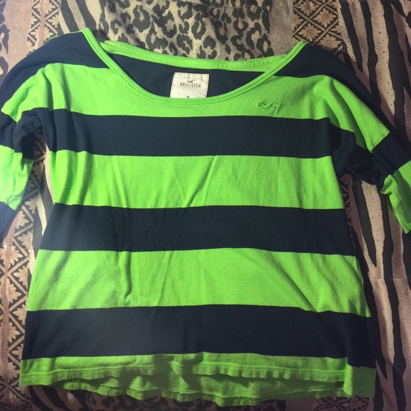 Hollister quartered sleeved shirt