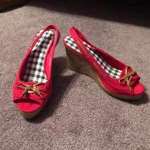 Red sling back wedges with bow.