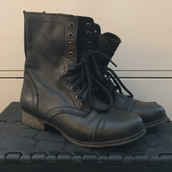 Steve Madden Troopa Lace-Up Boot