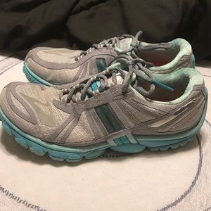 Brooks Pure Cadence Size 8