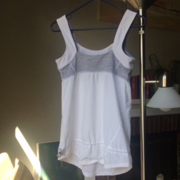 Lululemon tank top - Picture 2 of 4