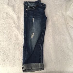 Miss me distressed capris