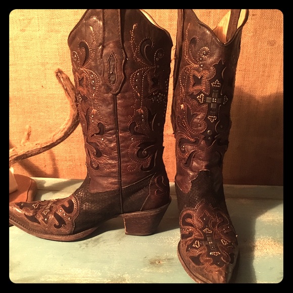 Corral cross boots
