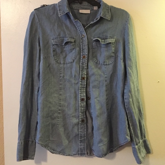 Light Blue Chambray Button Up