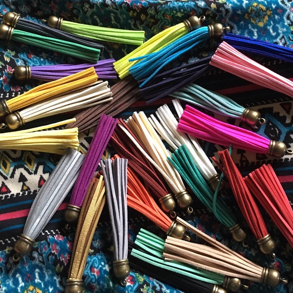 Single Custom add-on tassel - Picture 3 of 4