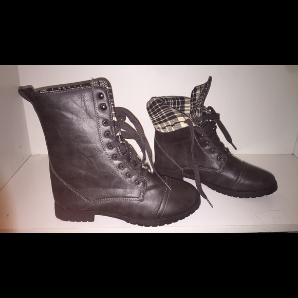 Black boots
