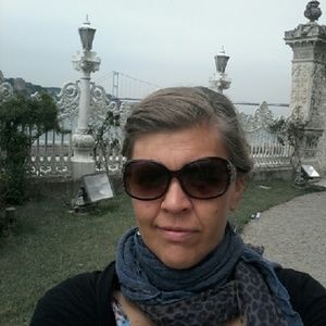 Meet your Posher, Leslie