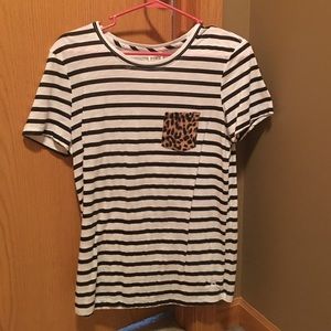 Striped U neck shirt