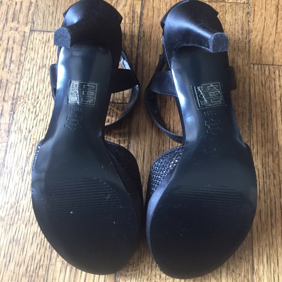 *NWOT* MODA Black Platform Heels - 7.5 - Picture 4 of 4