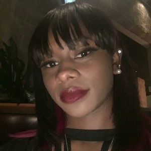 Meet your Posher, Brittney