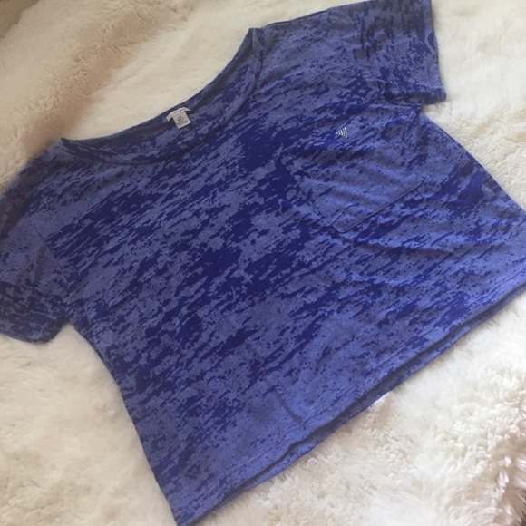GUESS Crop Top