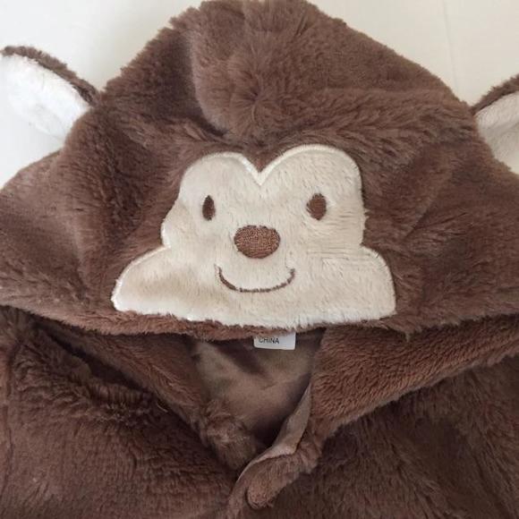 Fluffy monkey coat - Picture 3 of 3