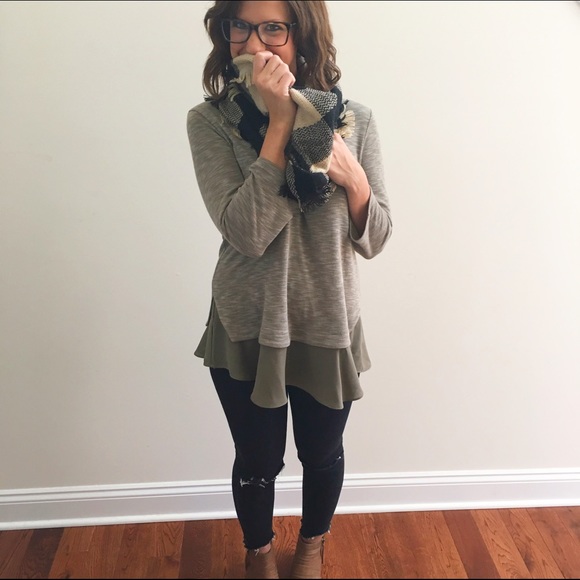 ❗️LAST CHANCE Tan & Black Plaid Infinity Scarf - Picture 3 of 4