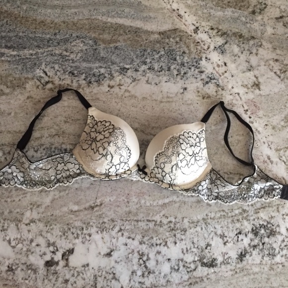 VICTORIA SECRET PUSH-UP BRA