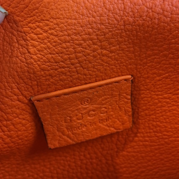 Gucci - Picture 3 of 4