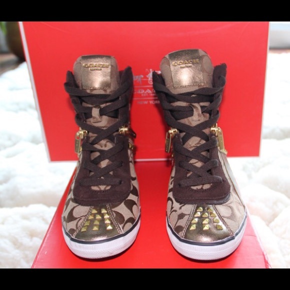 Coach DIDI Studded Wedge Khaki - Picture 2 of 4