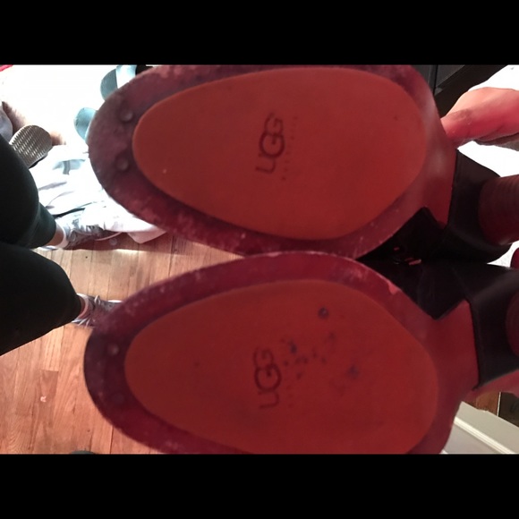 A pair of never used UGG - Picture 2 of 4