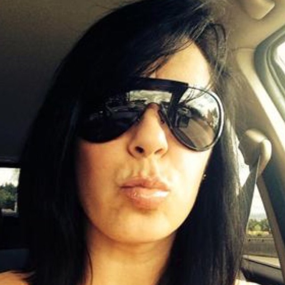 Meet your Posher, Luciana (Fear The Fuzz) - Picture 2 of 3