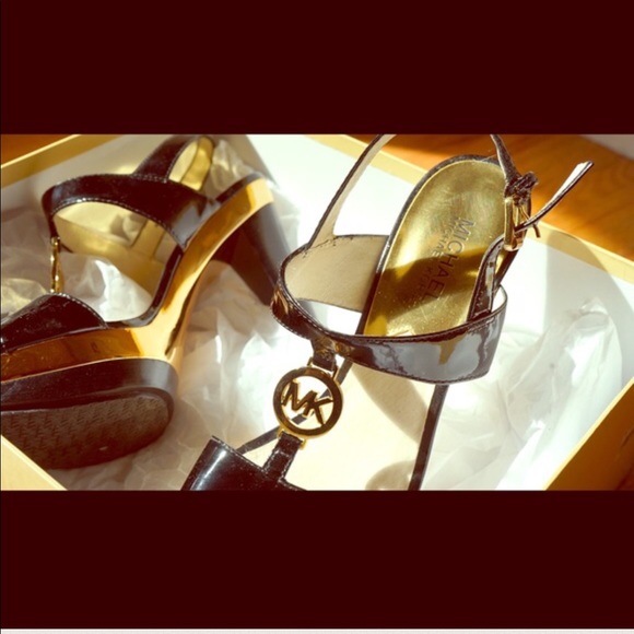 Michael Kors- Black and Gold Shoes - Picture 3 of 4