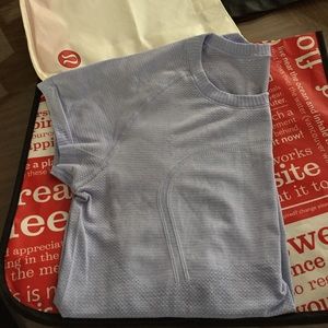➡️NWOT Lululemon Short Sleeve Tee⬅️