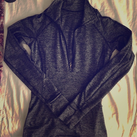 Lululemon half zip pull over