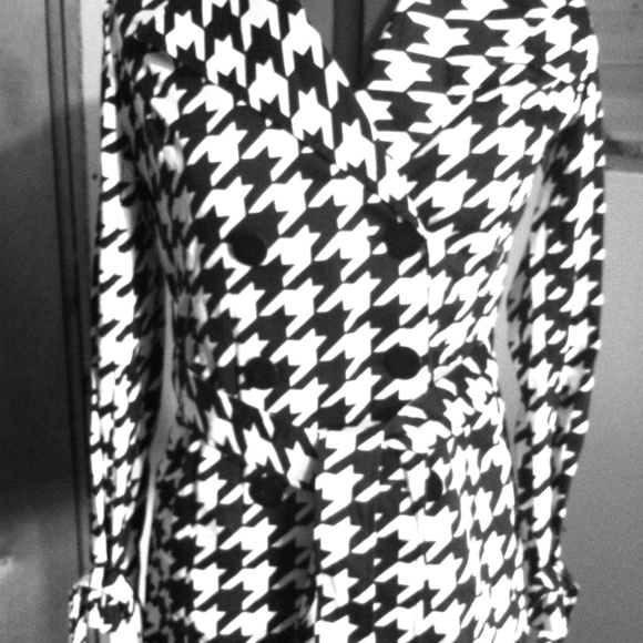 HOUNDSTOOTH PEA COAT // autumn '16 fashion