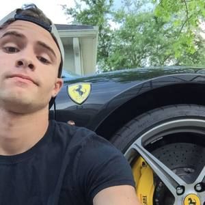 Meet your Posher, Mikál