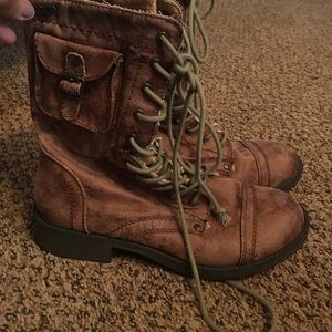 Roxy combat boots