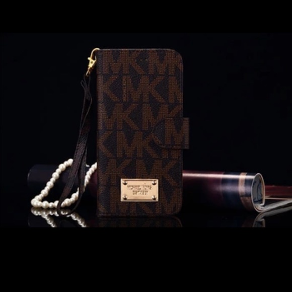 MICHAEL KORS IPHONE WALLET WRISTLET
