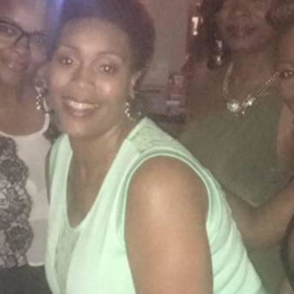 Meet your Posher, Alexis - Picture 1 of 1