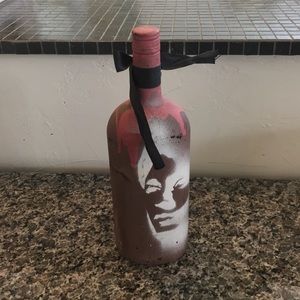 Custom art bottle