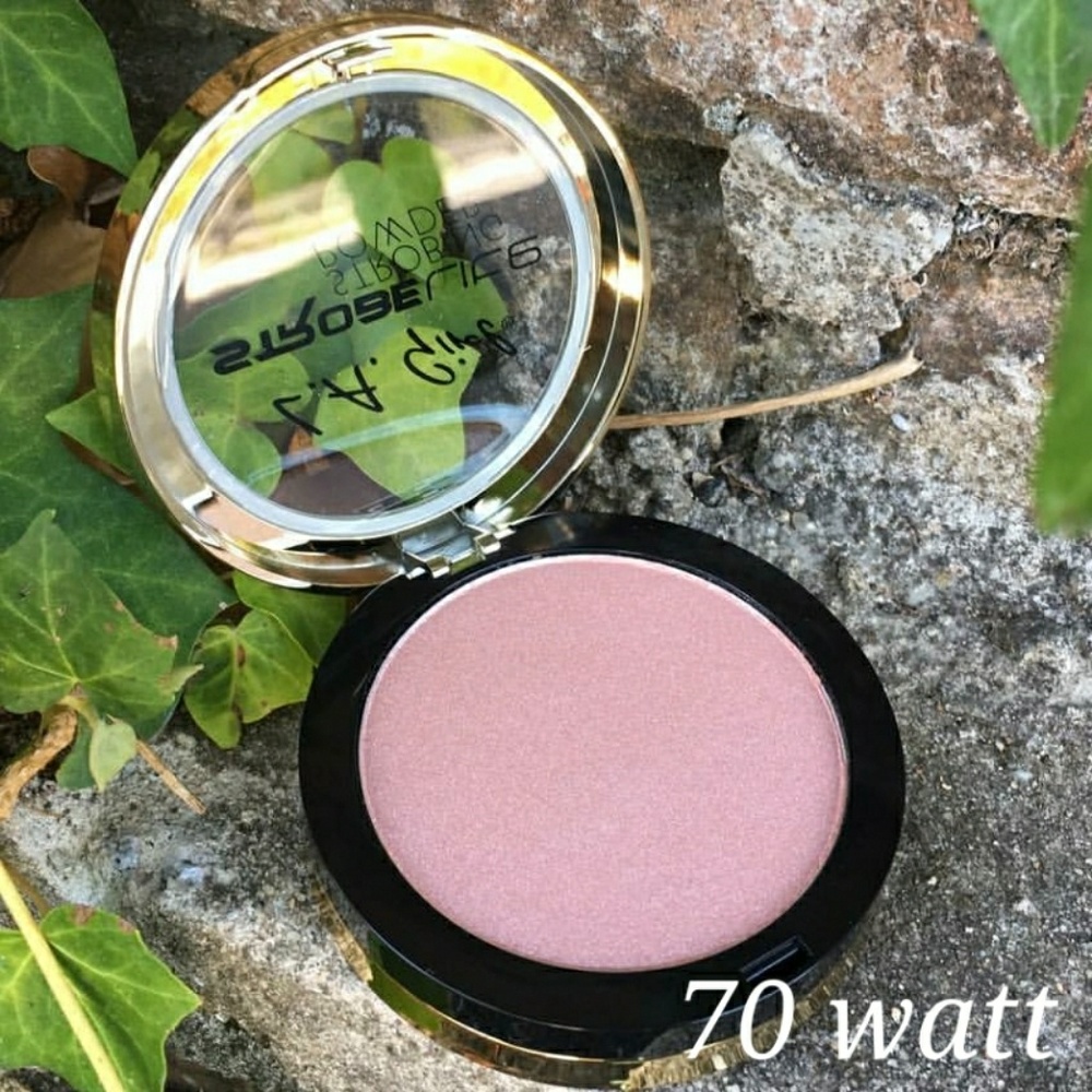 LA Girl 70 Watt Strobing Highlighter