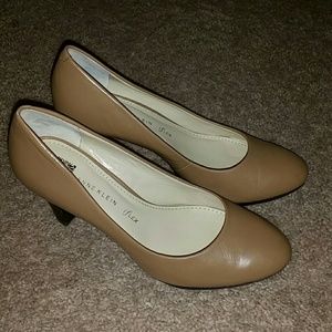 Anne Klein iflex heels