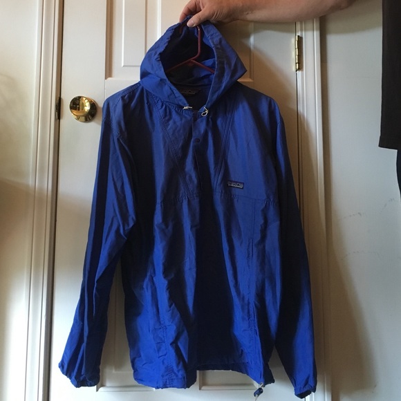Patagonia wind breaker with hood medium
