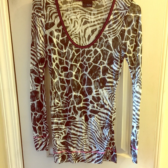 Day trip sheer burnout top