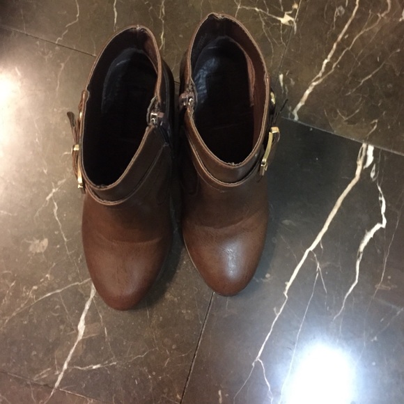 Booties - Picture 3 of 4