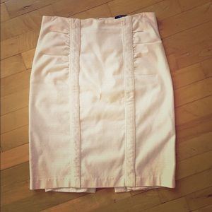 Elegant Nanette Lepore cream pencil skirt