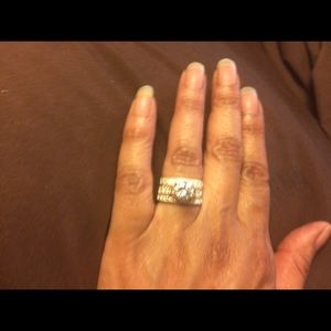 Meet your Posher, Dollicia