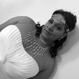 Meet your Posher, Regina