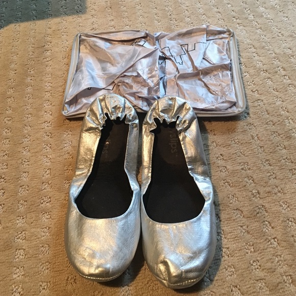 City slips shoes