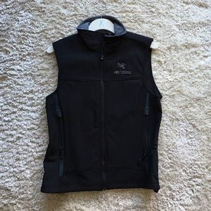 ARC'TERYX Winter Vest in Black
