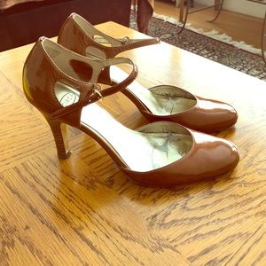 Circa Joan & David CJ Tiffanie dark natural heel