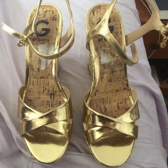 Guess gold Sandel