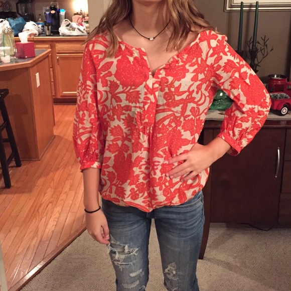 Beautiful orange /off white top