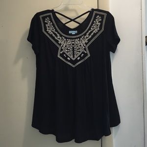 She and Sky embroidered top size S